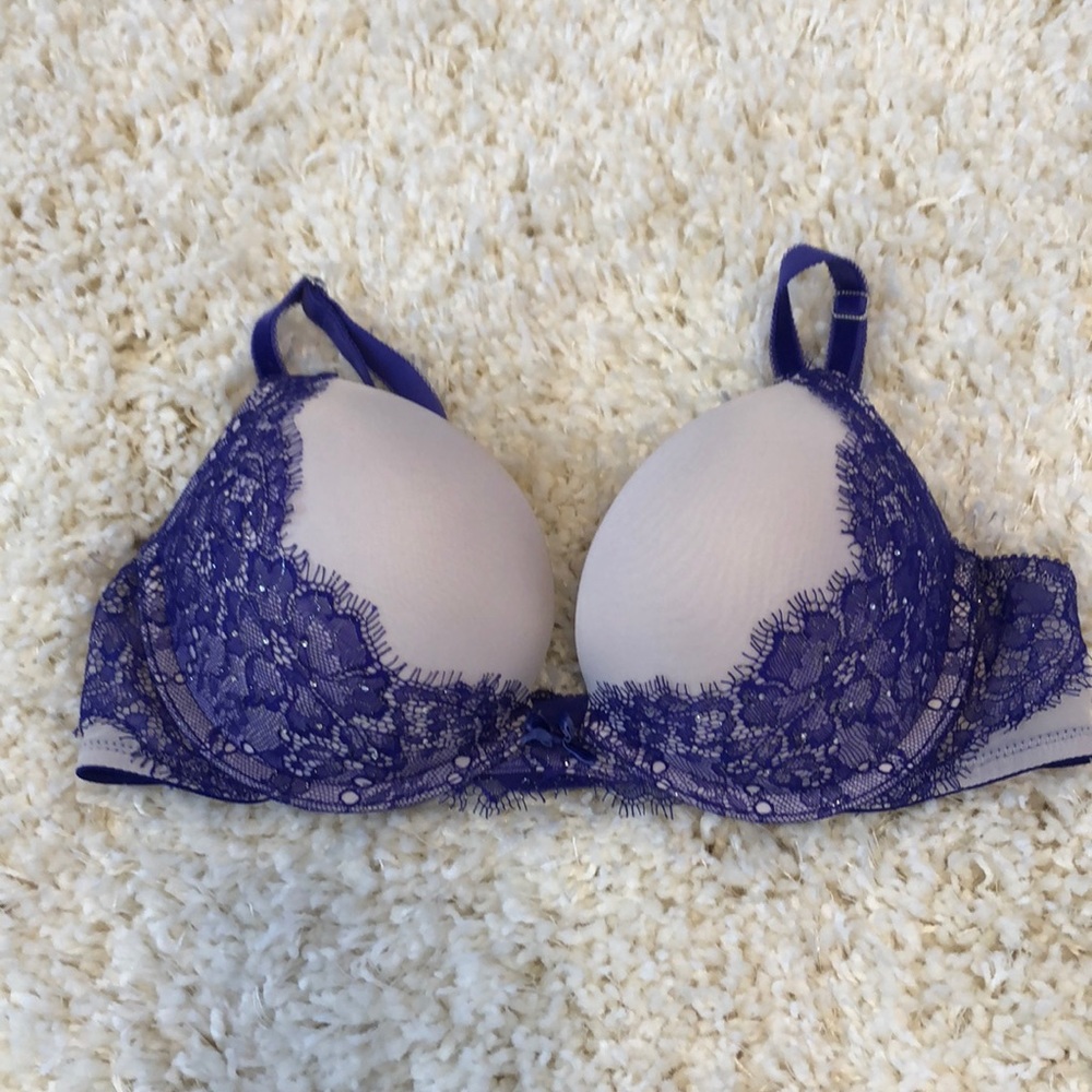 Victoria’s Secret Bombshell Dream Angels Bra